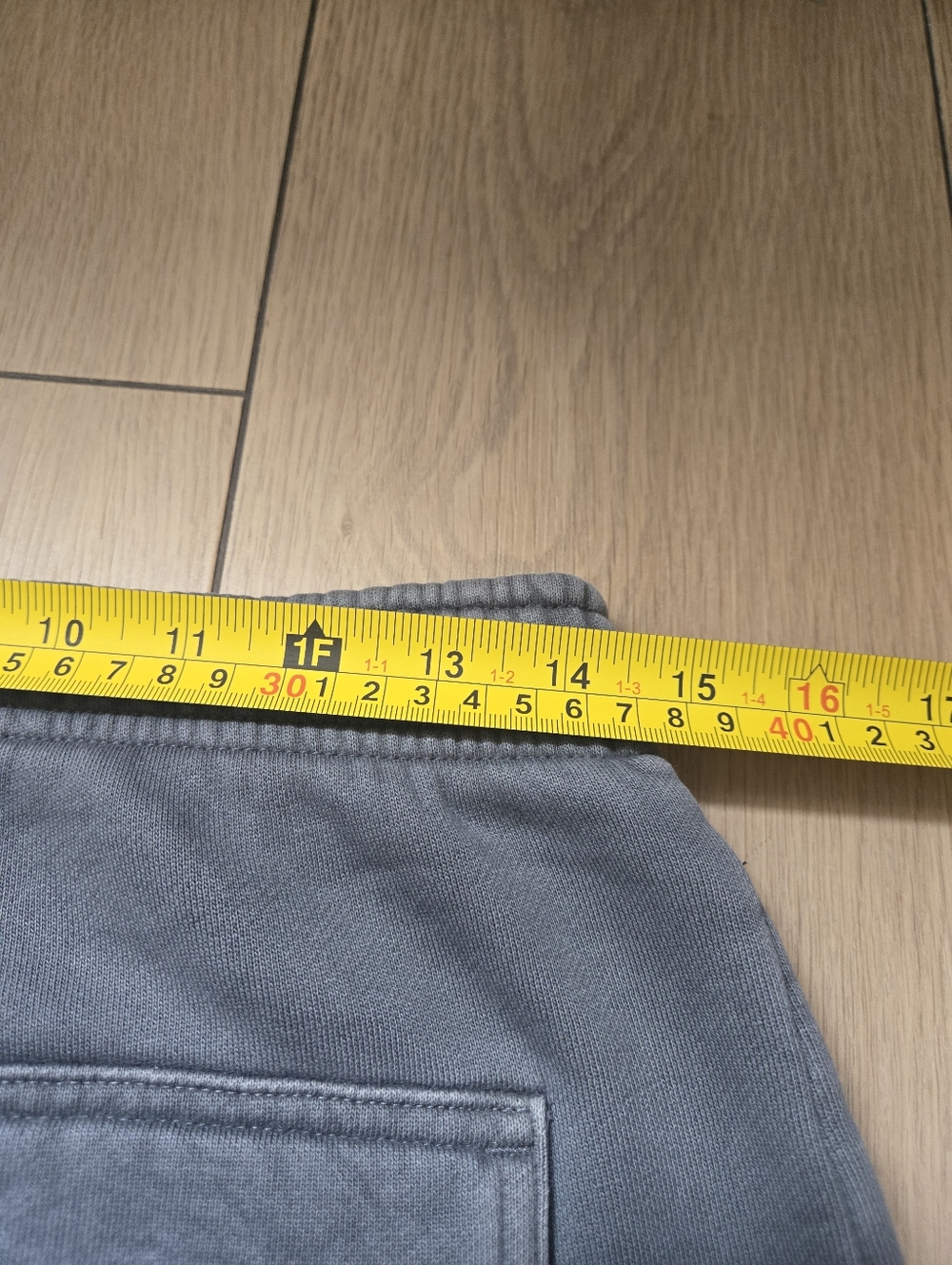 ARITZIA TNA Mega Cargo Sweatpant size M - Picture 7 of 10